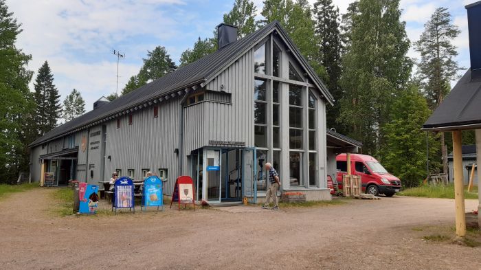 Seitsemisen kansallispuisto
Päärakennus 
