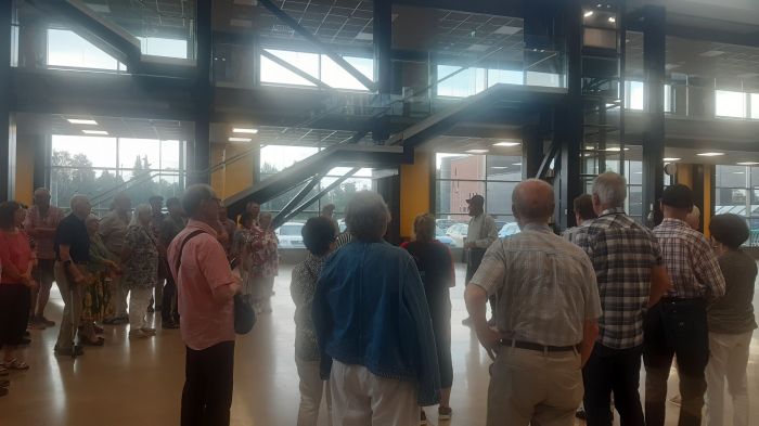 Pieksämäen opastus Veturitallilla
Oppaana Terho Häkkinen paremmin tunnettuna Farmi ohjelman Pehtoorina tai koko Pieksämäen kaupungin pehtoorina
