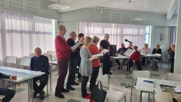 Pörriäiset esiintyy
