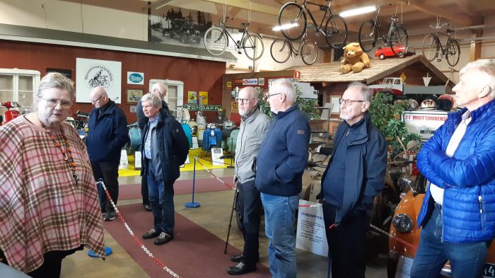 Vierailu Vehoniemen automuseossa
