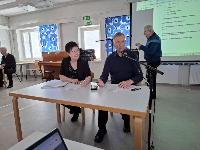 Sääntömääräinen kevät kokous puheenjohtaja ja sihteeri
